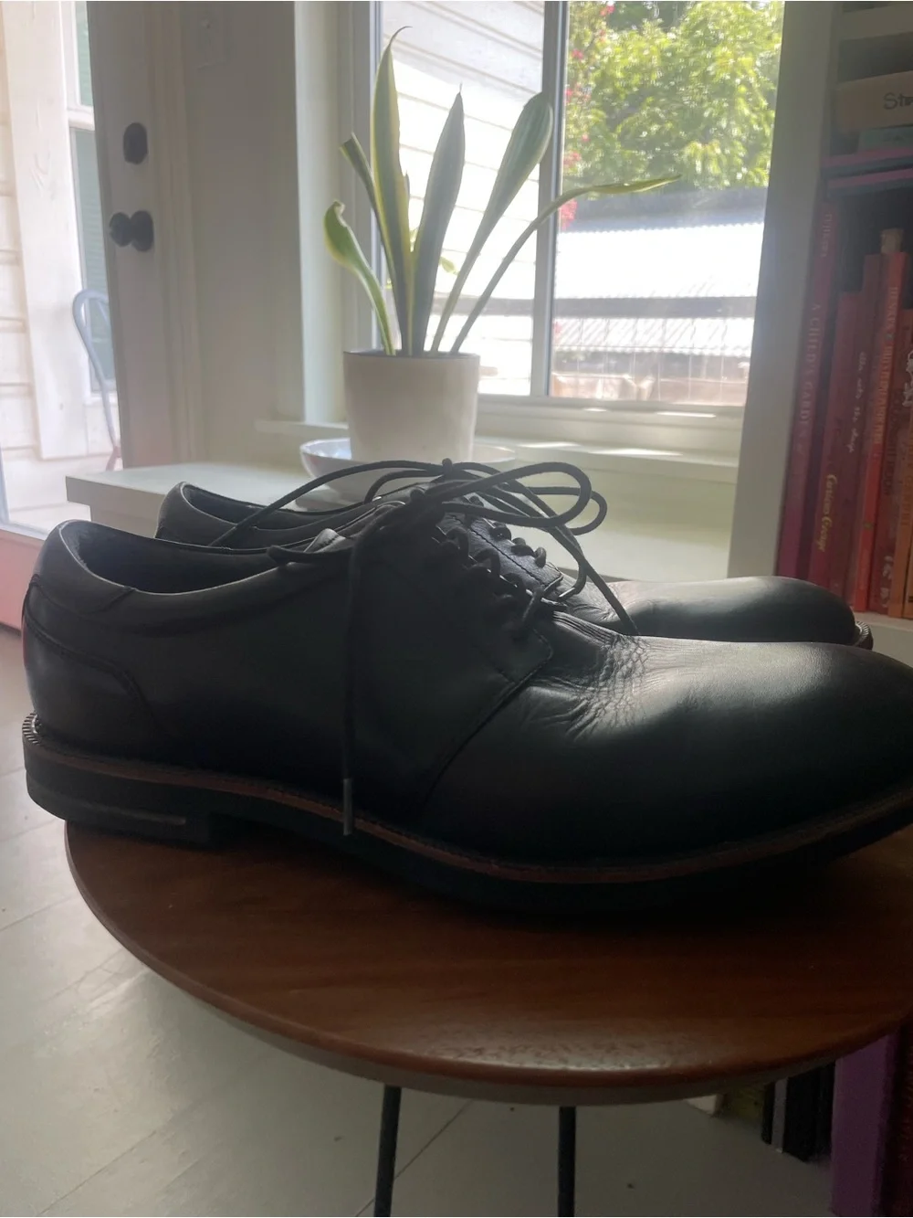Abeo Men's Black Leather Oxford: Oscar